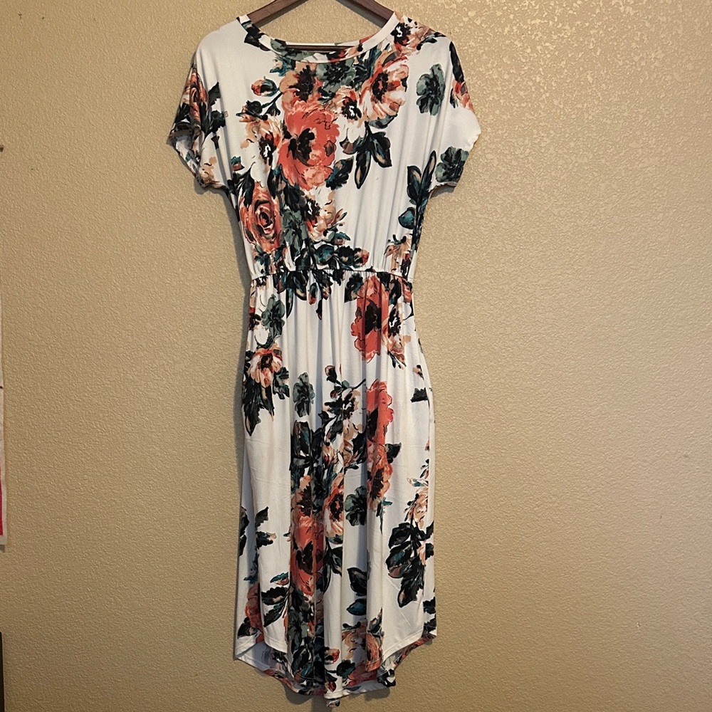 Reborn J Floral t-shirt  Midi Dress